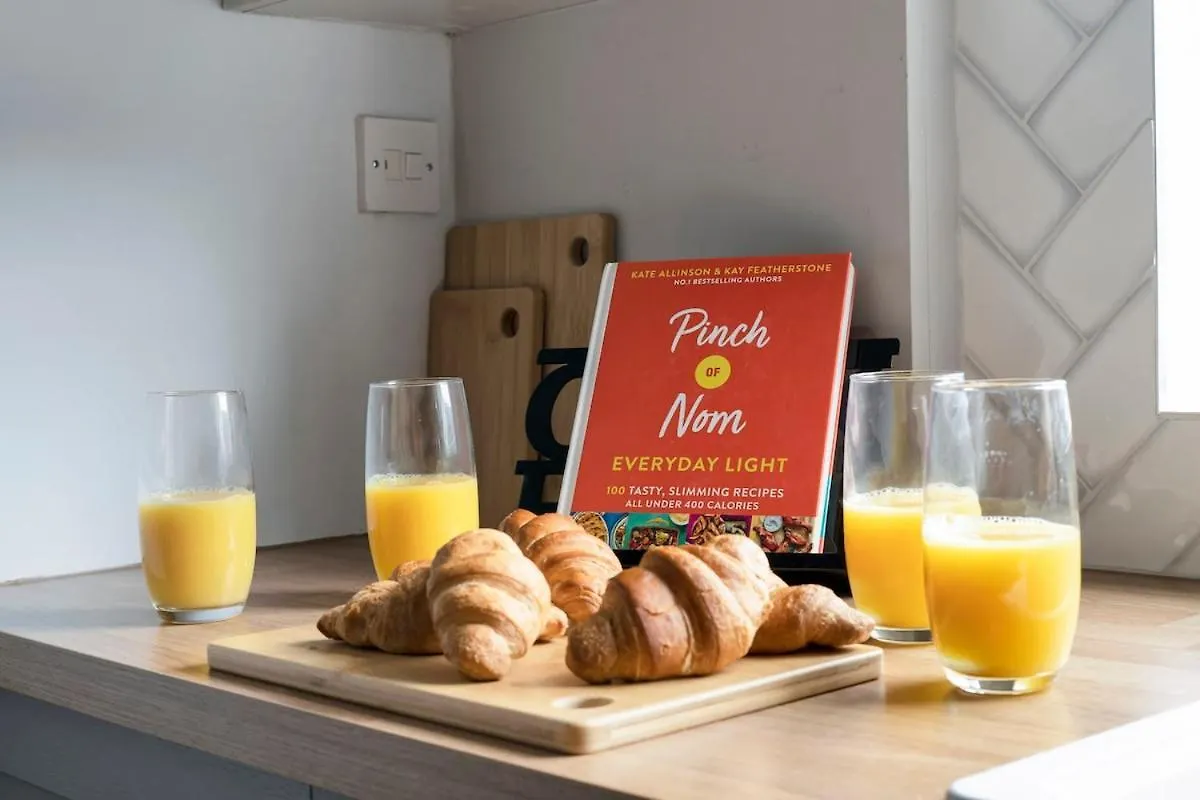 Free Parking Fast Wifi 2 Min To Cardiff City