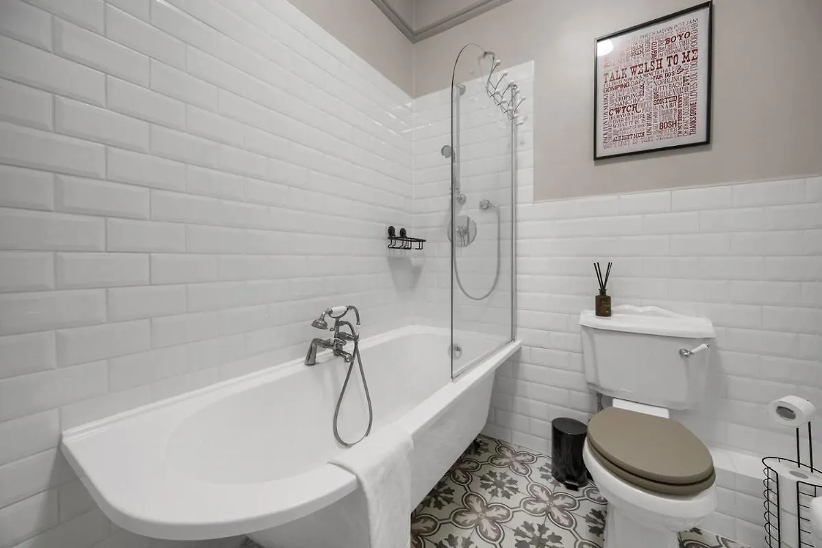 Apartment Free Parking Fast Wifi 2 Min To Cardiff City